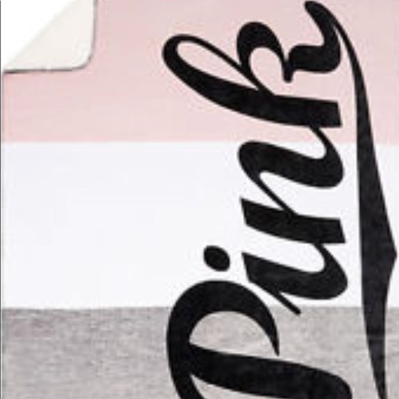 Victoria Secret Sherpa blanket. Large - Picture 1 of 4